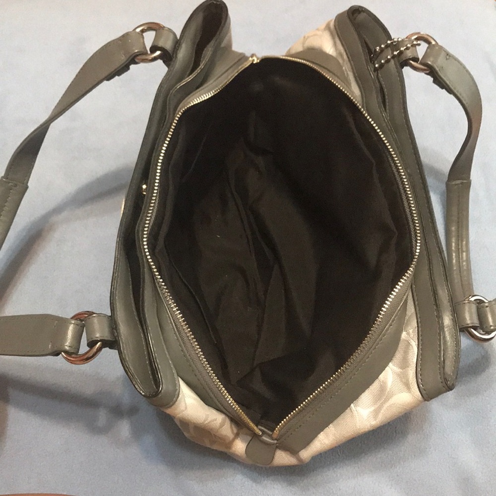 Dark grey/light grey/silver official Coach satchel - Picture 3 of 8